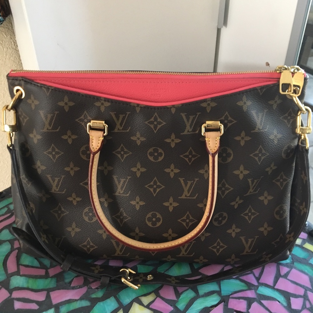Authen Louis Vuitton Pallas Monogram rose litchi